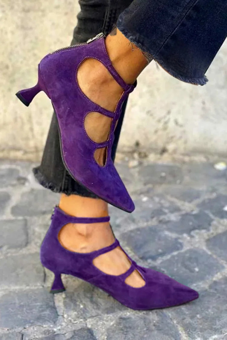 Vintage pumps with mini heel