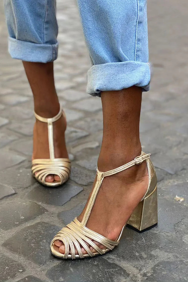 Wide peep toe heels with buckle, T-strap and straps