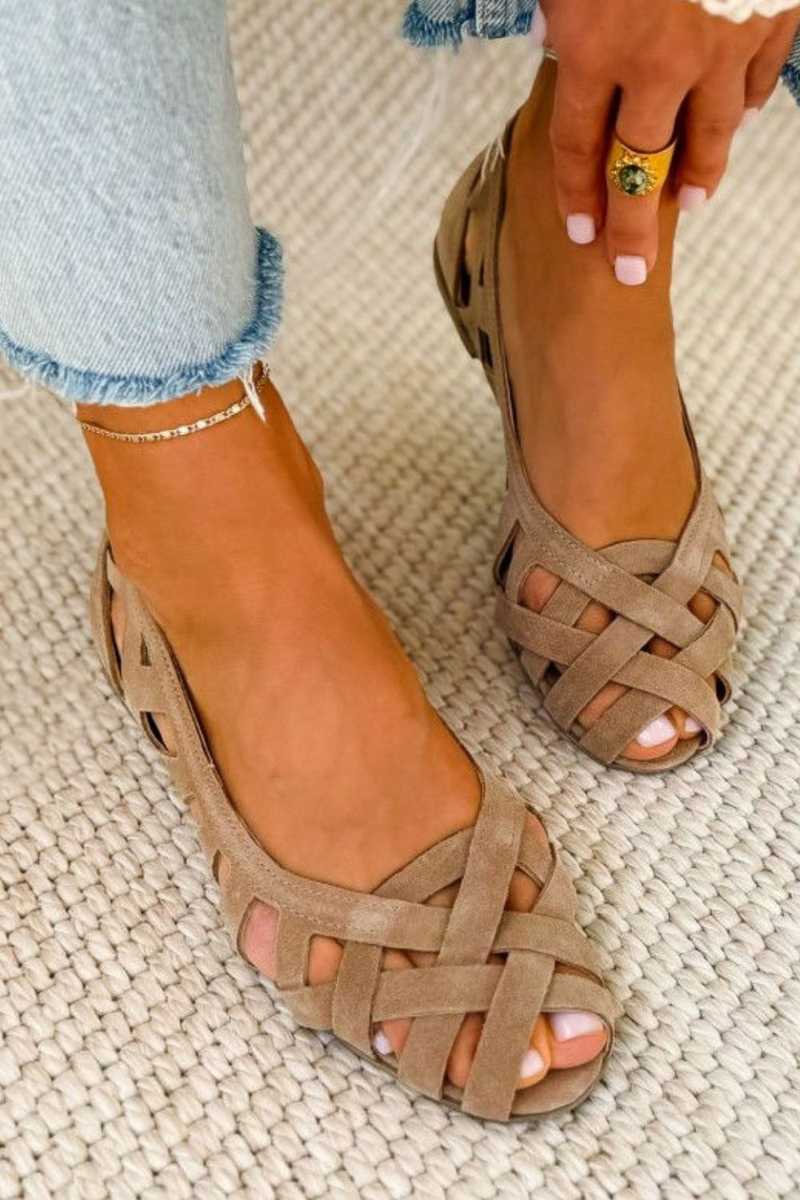 Casual Low Open Toe Woven Sandals with Crossed Straps