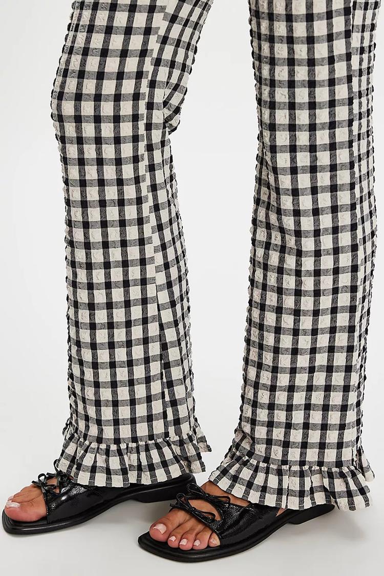 Black Square-Toed Casual Sandals with Knot