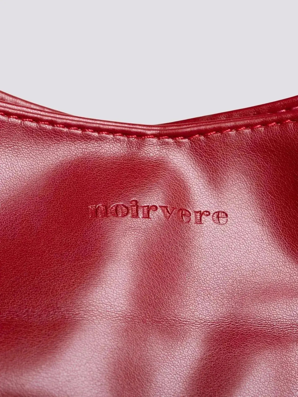 Noir Essence Bag