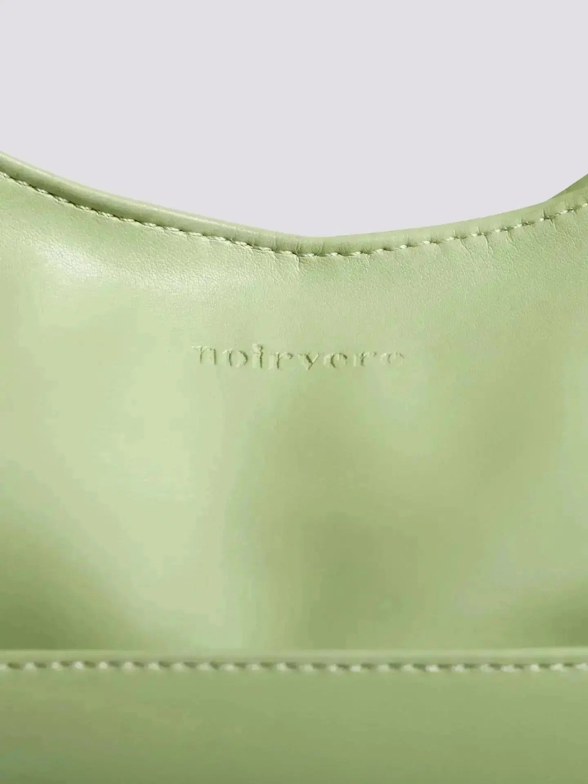 Noir Essence Bag