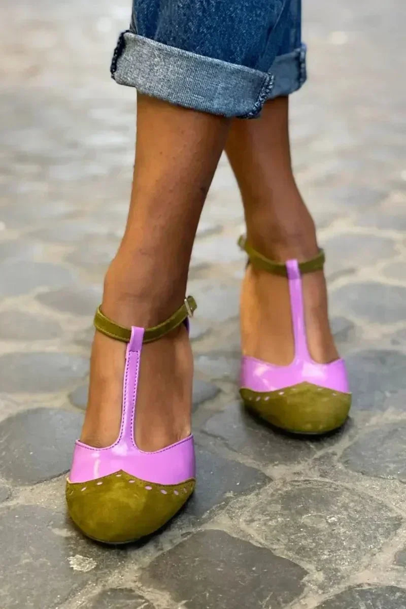 Closed sandals with T-strap