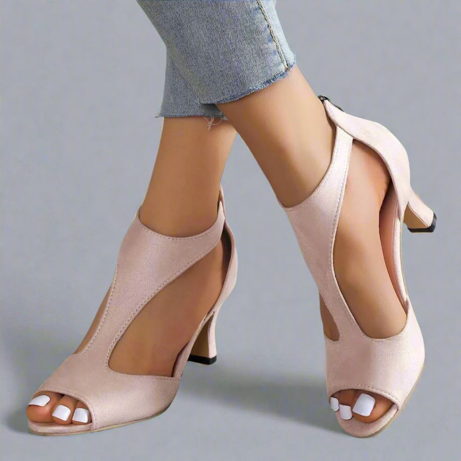 Sandals with Curved Cut
