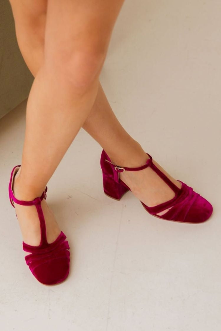 Wide cut-out velvet heels with buckle and T-strap
