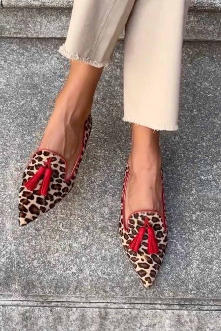 Pointed Loafer with Red Tassels