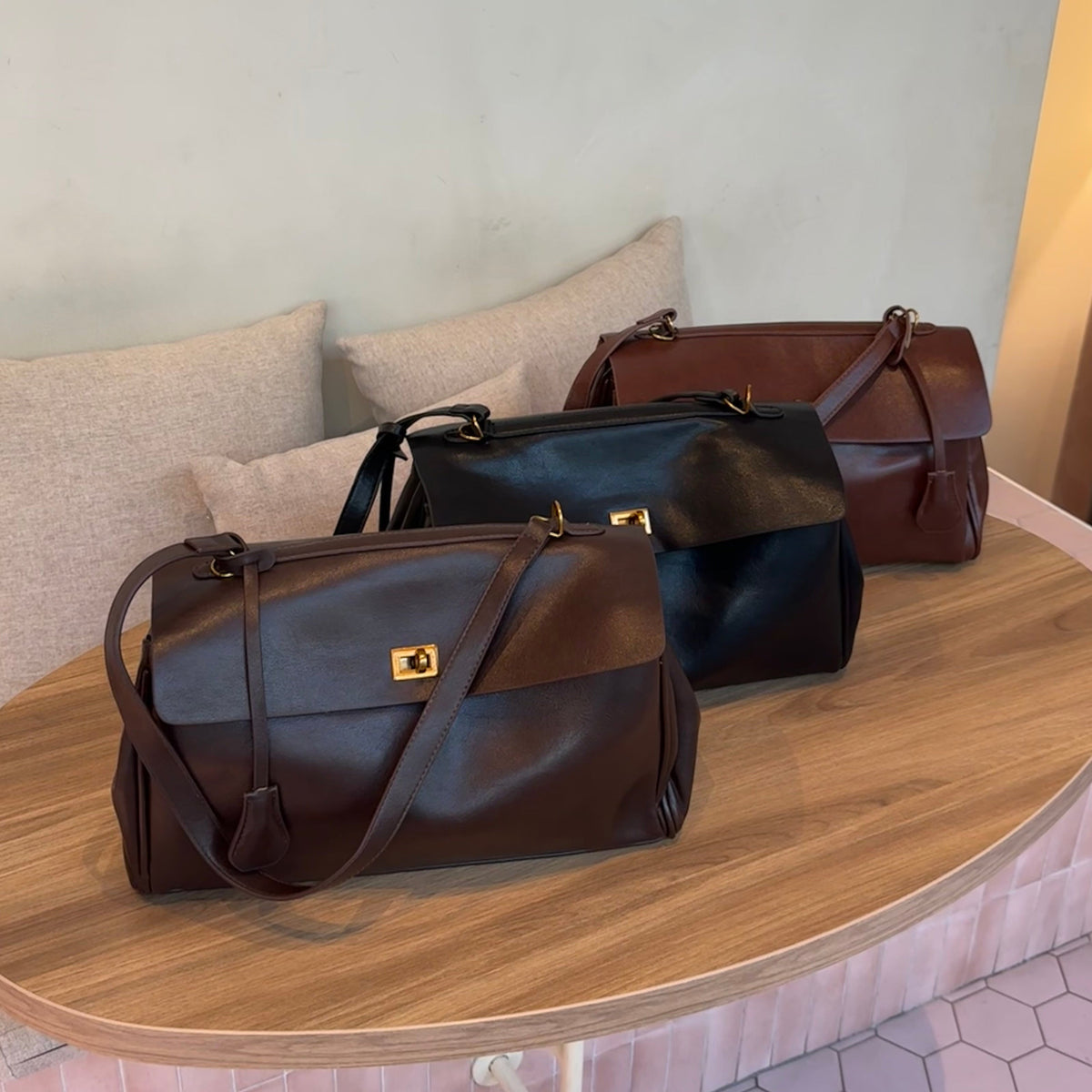 Carla Vintage Black