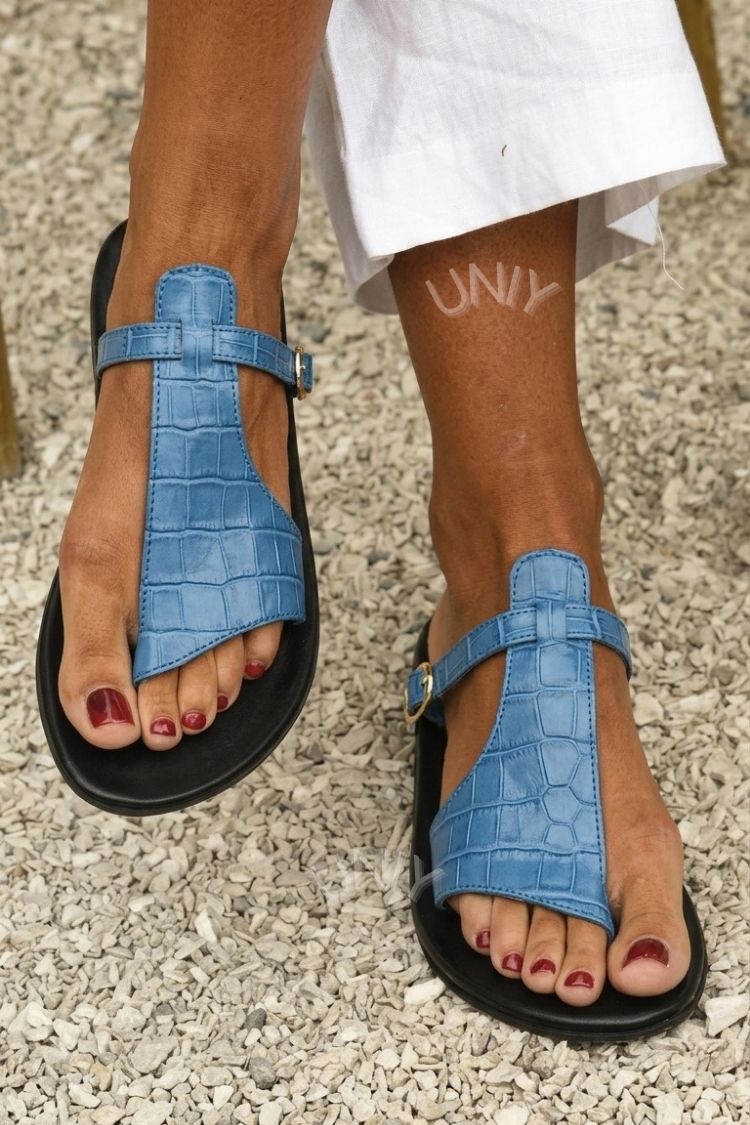 Crocodile Effect Flip Flops with Strap and Buckle on the Instep