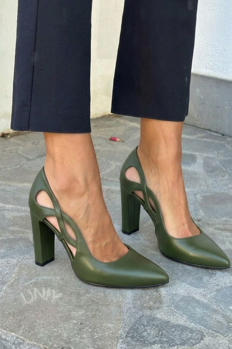 Pointed toe faux leather court shoes with block heel