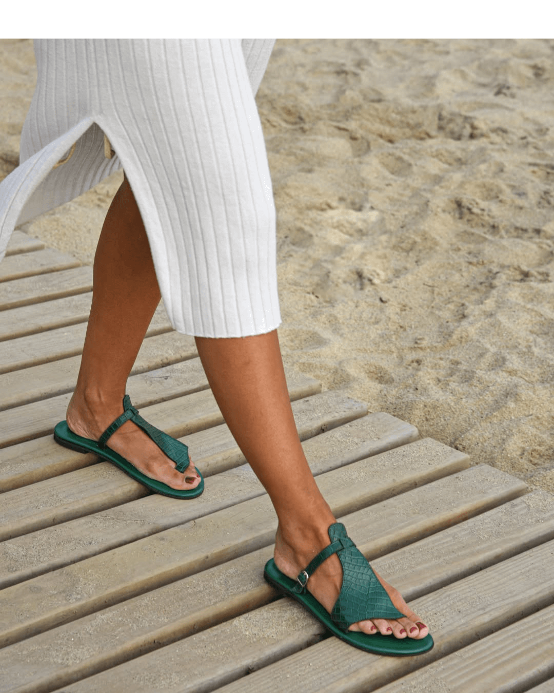 Crocodile Effect Flip Flops with Strap and Buckle on the Instep