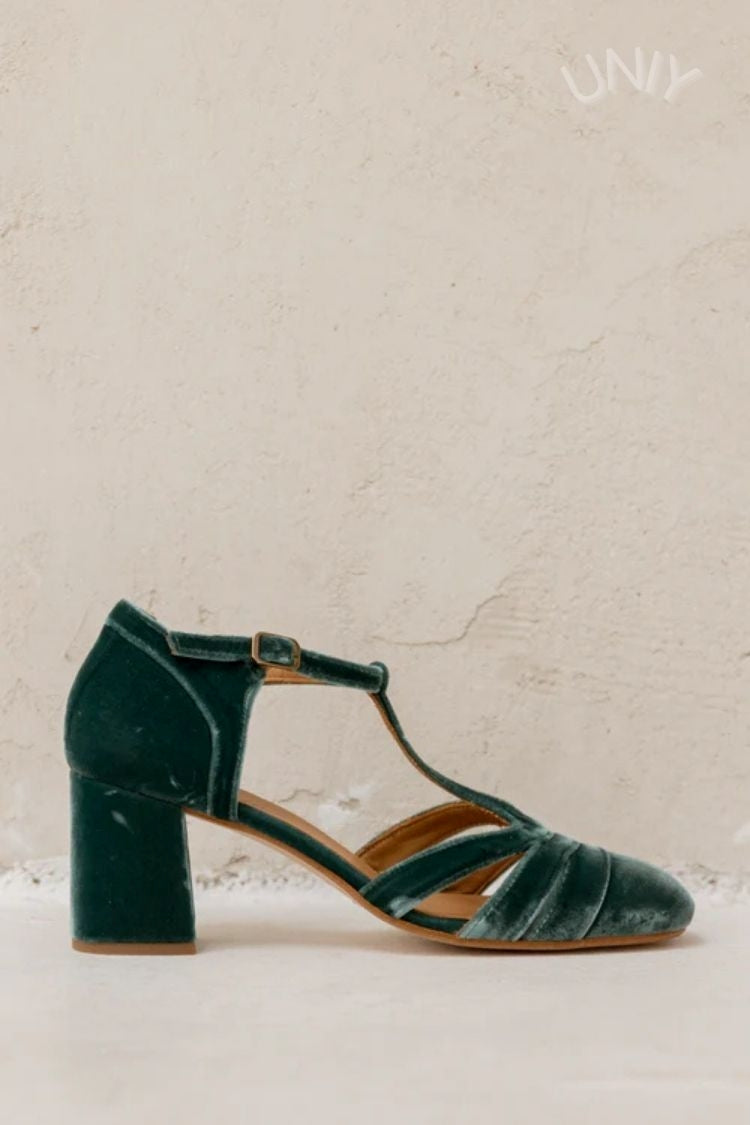 Wide cut-out velvet heels with buckle and T-strap