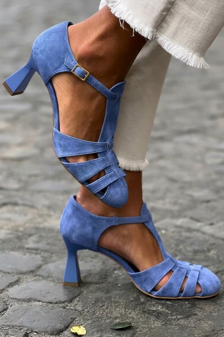 Cut-out Crochet Heeled Sandals in Green with Closed Toe