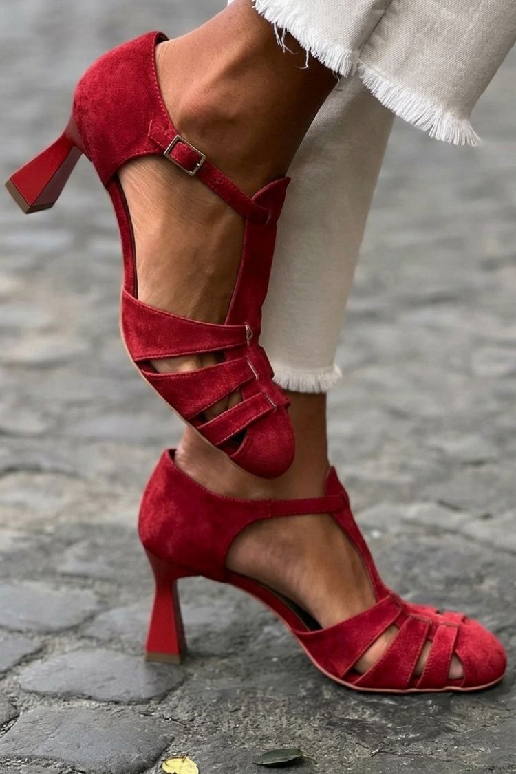 Cut-out Crochet Heeled Sandals in Green with Closed Toe