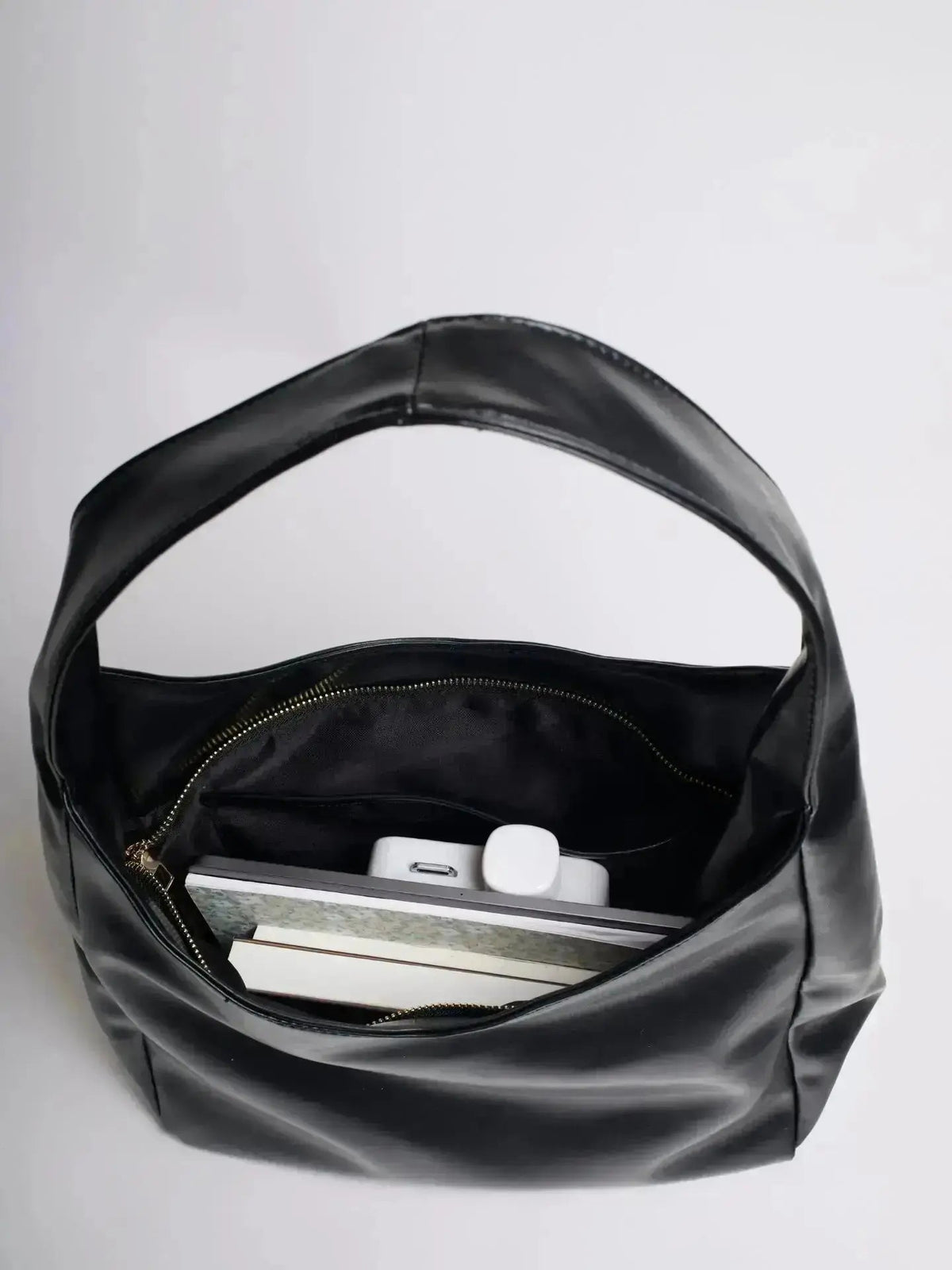 Noir Essence Bag