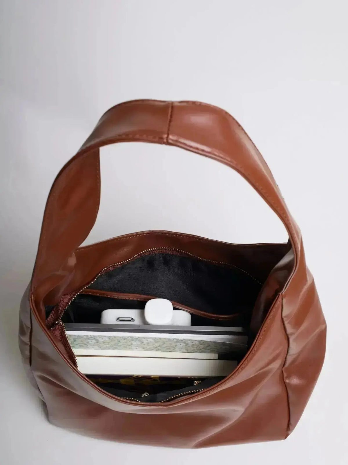 Noir Essence Bag