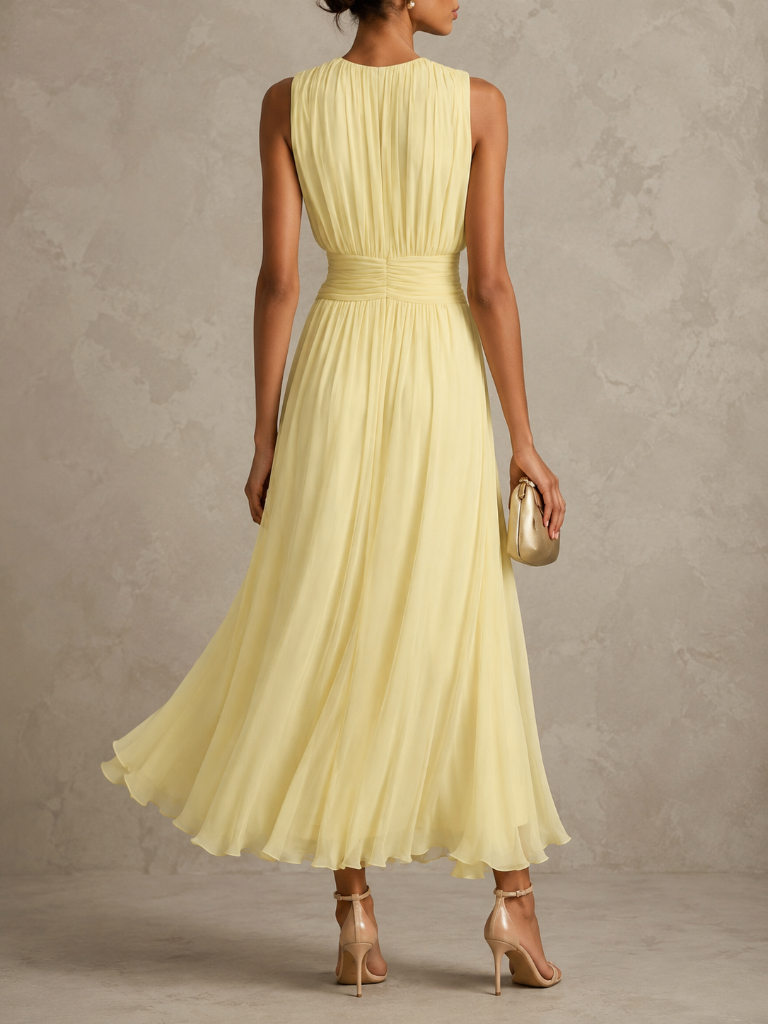 Isabel | Roxanne Maxi Dress with Ruched Waist and Sleeveless Design
