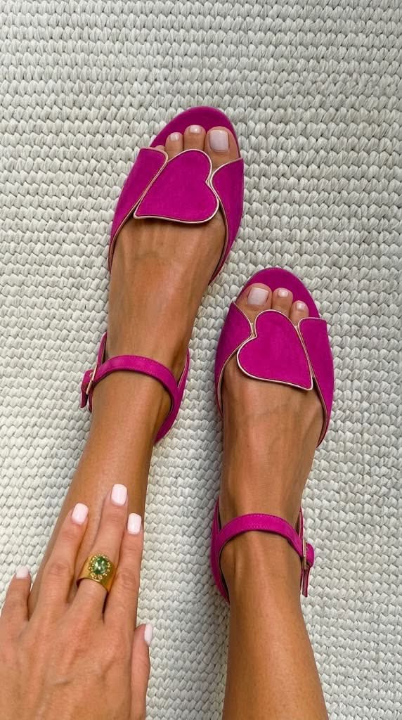 Open-Toe Pink Sandals with Ankle Strap and Heart Pattern