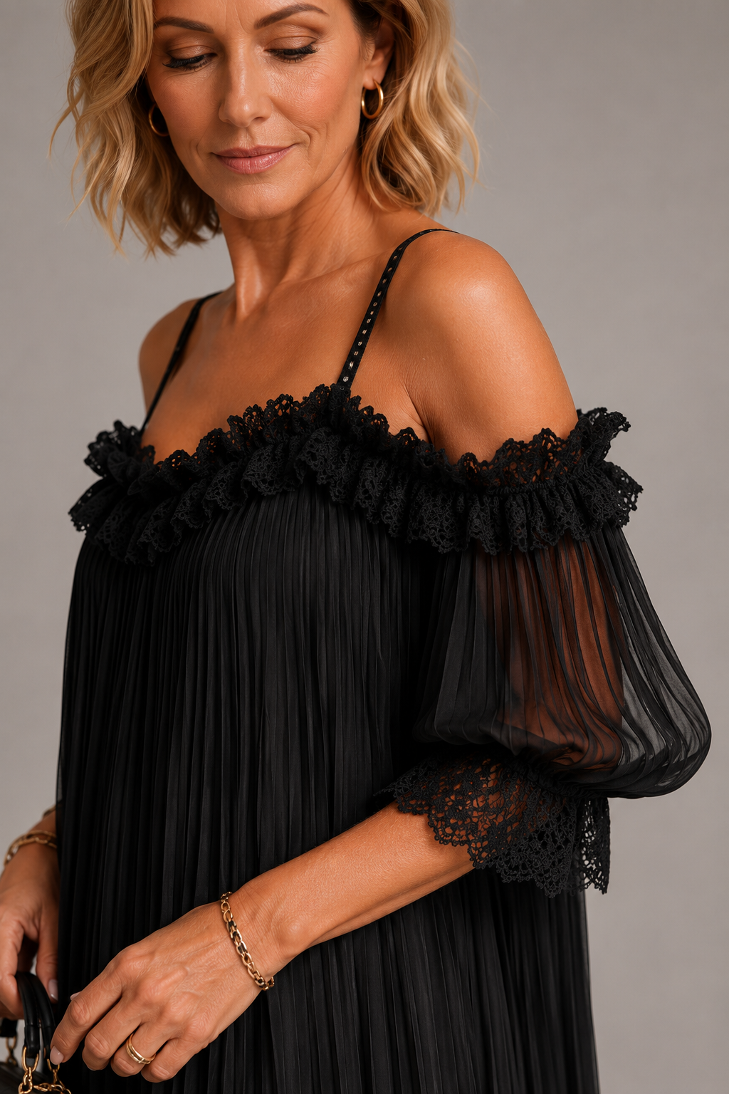 Eline Velvet Dress