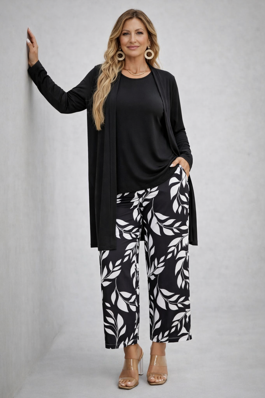 Three Piece Set · Black and White
