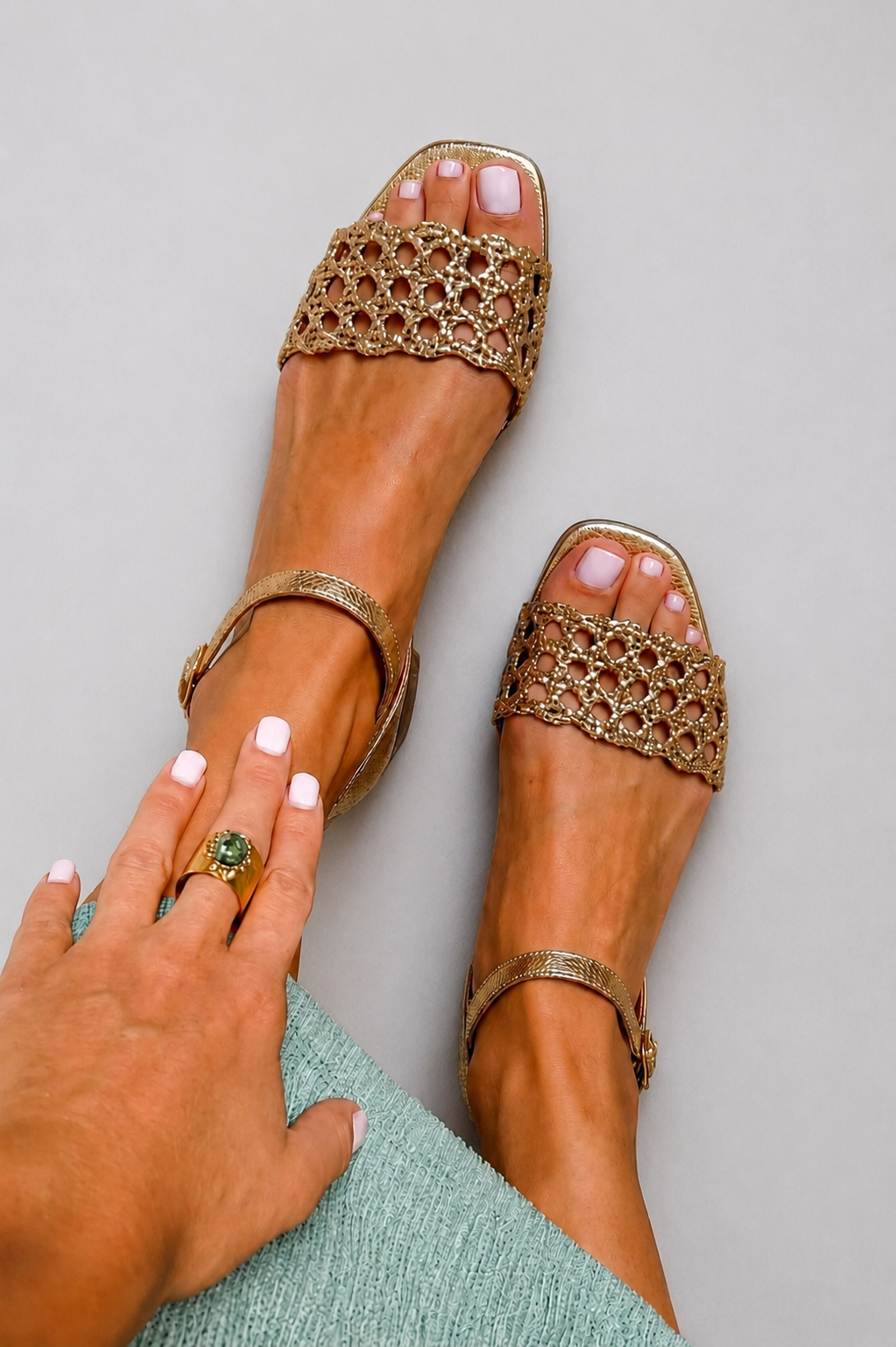 Aurora™ | Golden Sandals Summer Enchantment