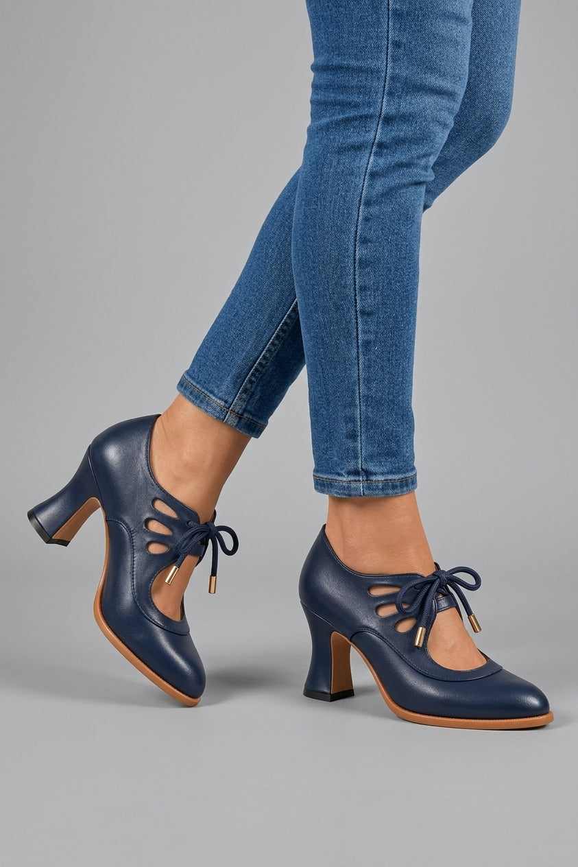 Ottavia | Vintage Lace-Up Heeled Pumps