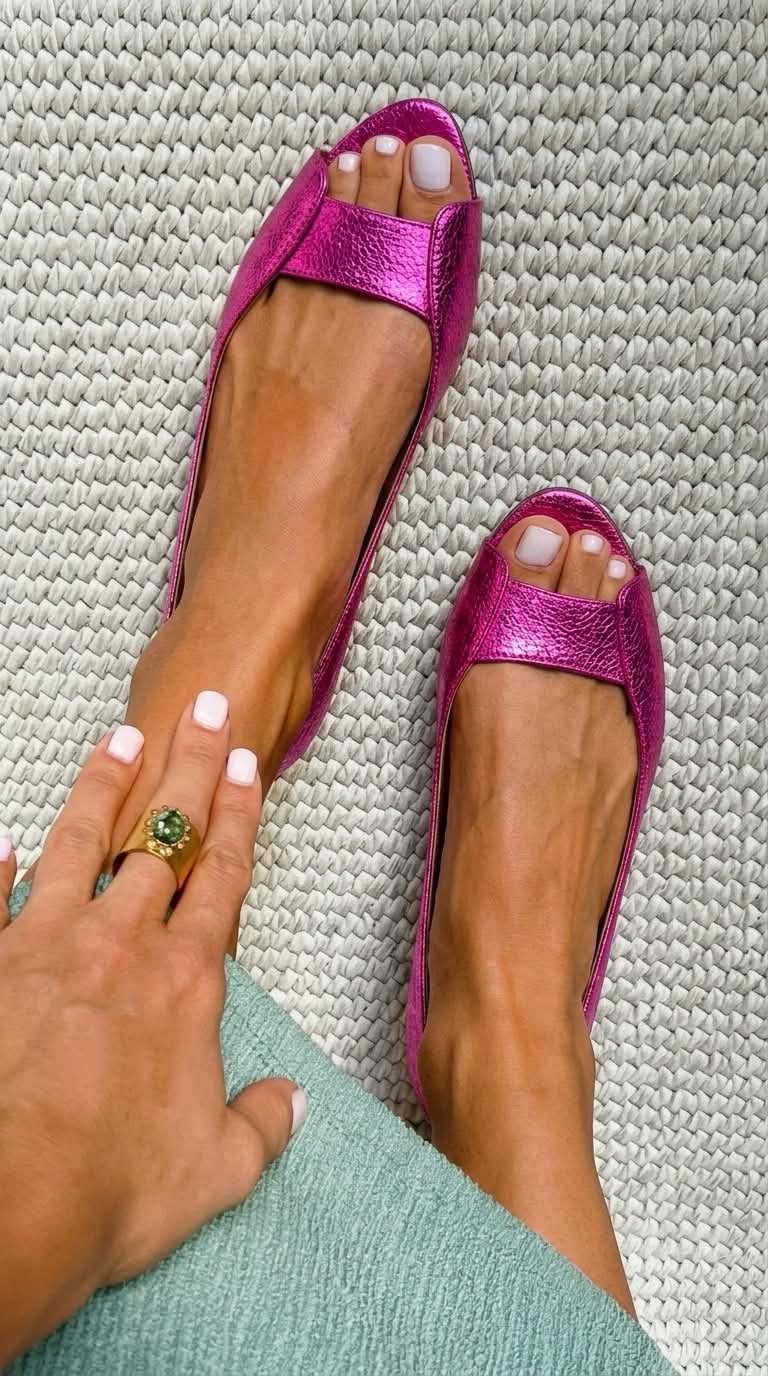Chic Metallic Open-Toe Ballerinas in Champagne Gold