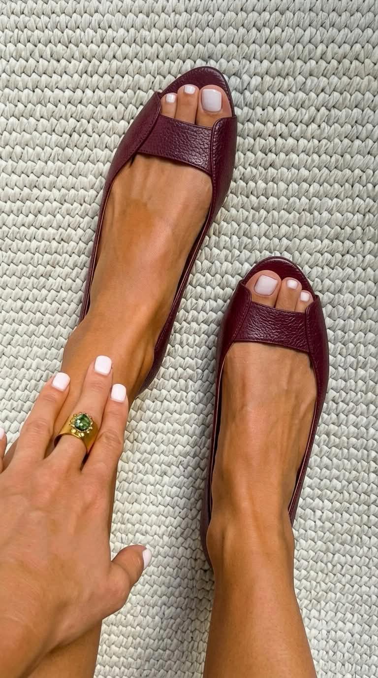 Adelina™ | Chic Comfort Gold Sandals