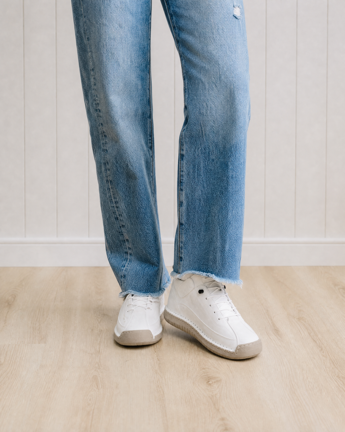 Hazel Cushioned Comfort Sneakers