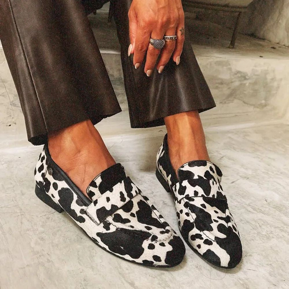 Elegant Loafers with Animal Print