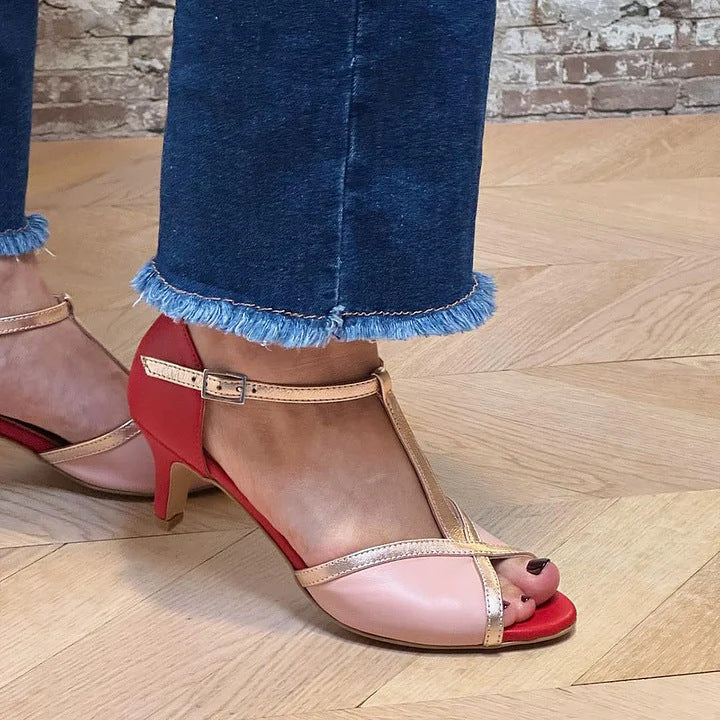 Elegant sandals with T-bar and ankle fastening