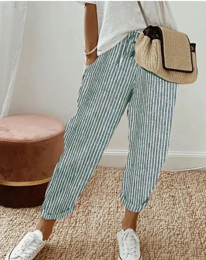 Léa | Casual Light Shorts with Elastic Waist