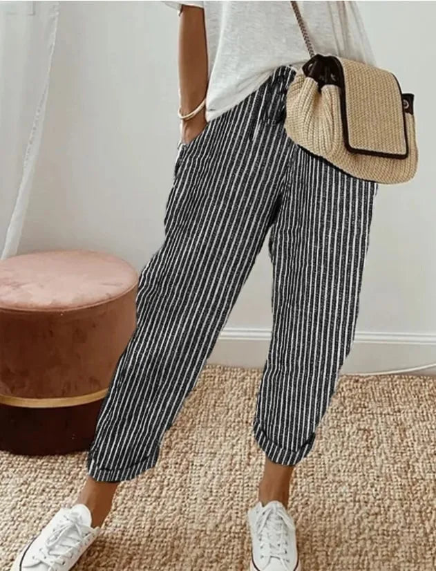Léa | Casual Light Shorts with Elastic Waist