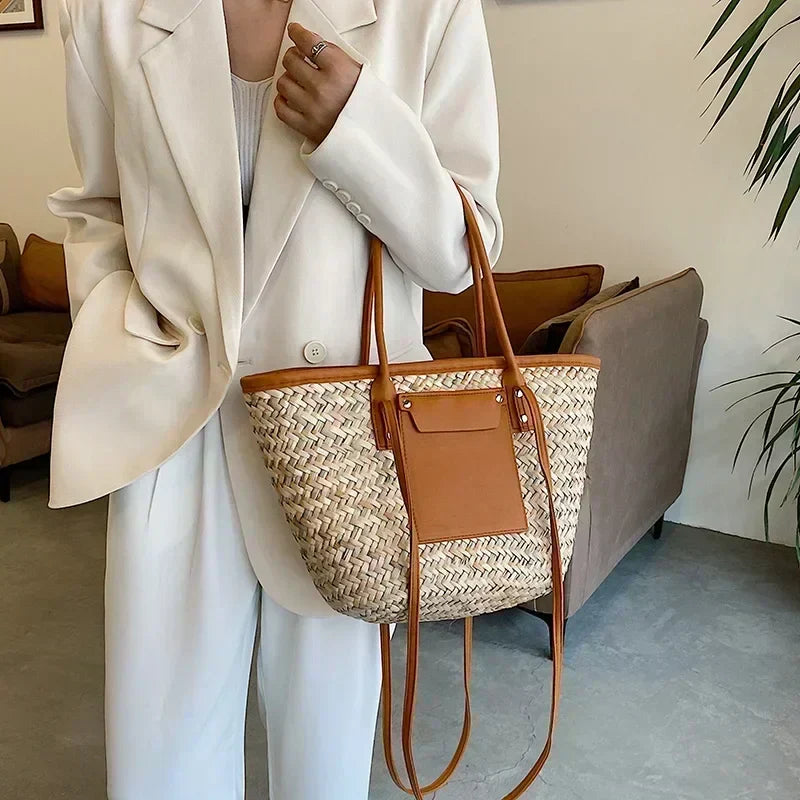 Torborg | Elegant Woven Bag with Contrast Accents