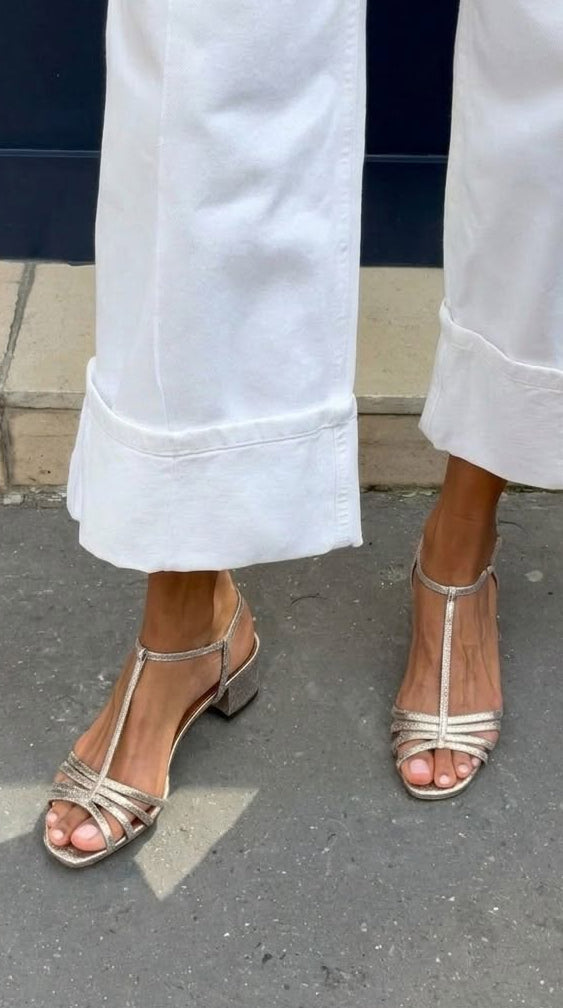 Metallic sandals with buckle, T-bar and block heel