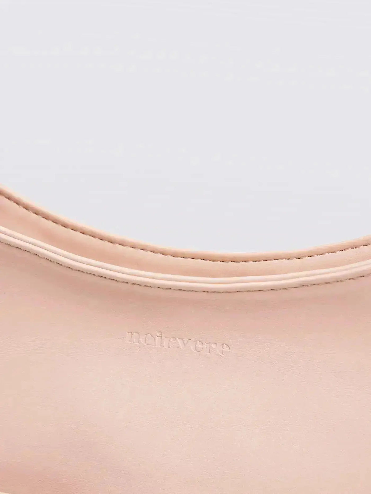 Noir Essence Bag