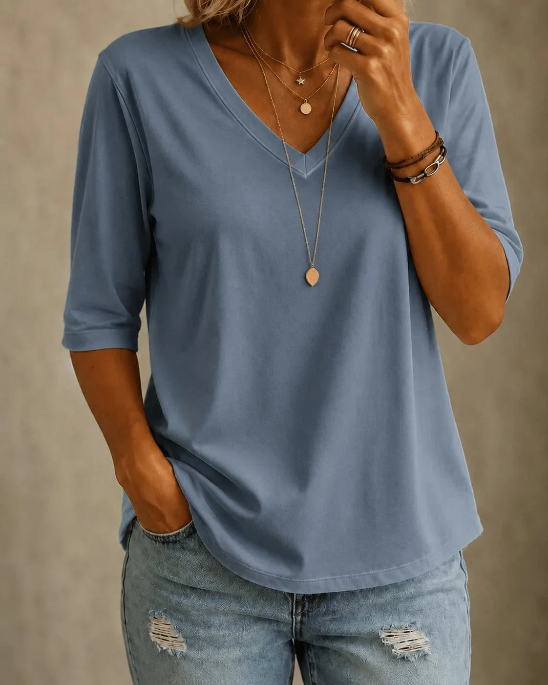 Maris | Classic V-Neck T-Shirt