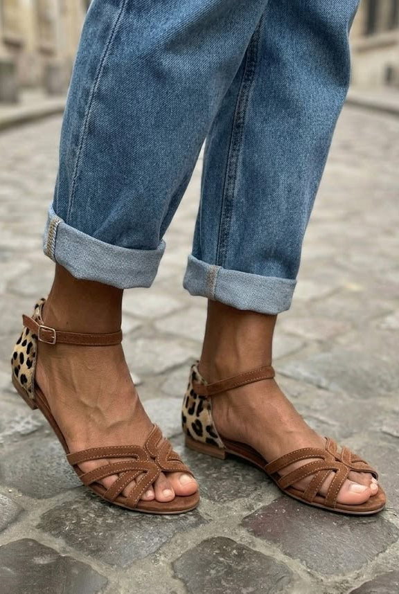 Casual Open-Toe Sandals with Ankle Strap and Crossed Straps
