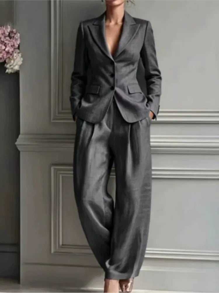 Asuncion Elegant Suit Set with Tailored Blazer and Wide Trousers
