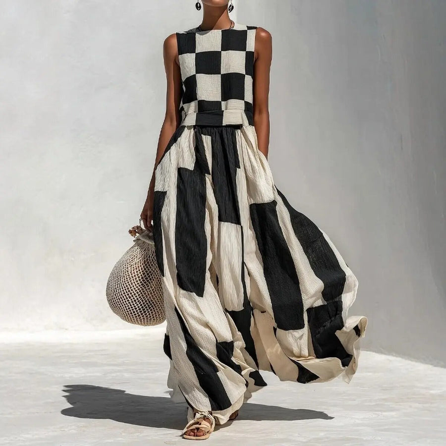 Belinda Geometric Maxi Dress in Black and White