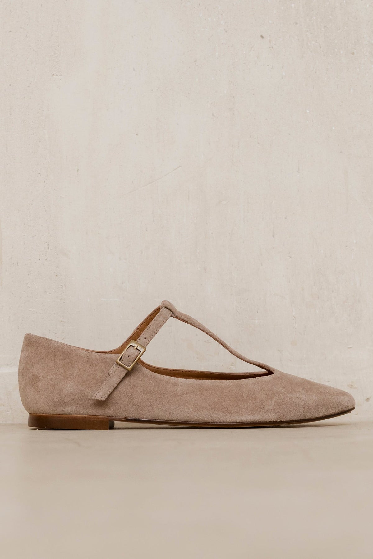 Cata Taupe Mary Janes