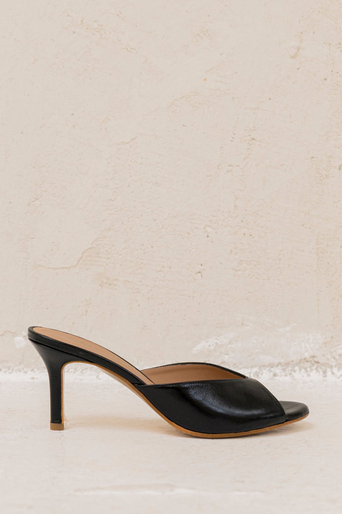 Nerea Cloe Black