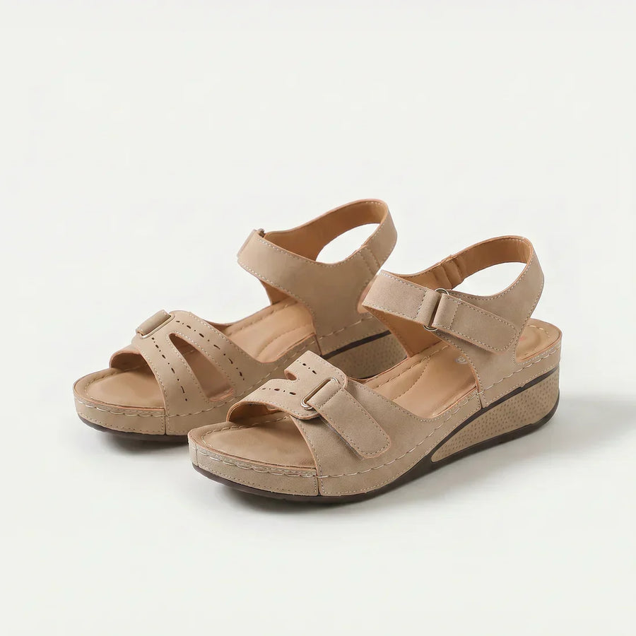 Cassandre™ | Comfortable Orthopaedic Sandals with Heel