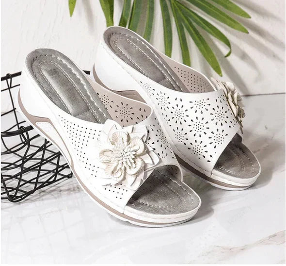 Orthopaedic Sandals with Arch Support